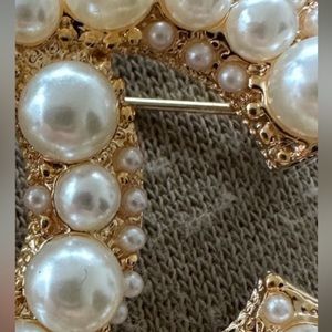 Brooch Chanel.